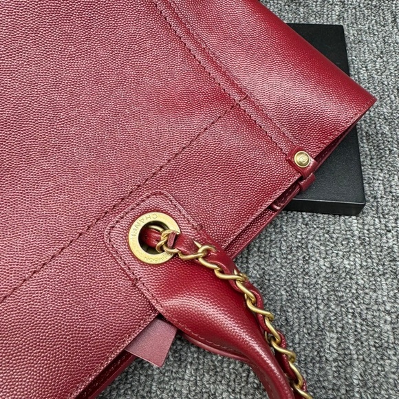 100% Authentic CHANEL DeauVille Medium Leather Satchel Bag - Picture 7 of 15